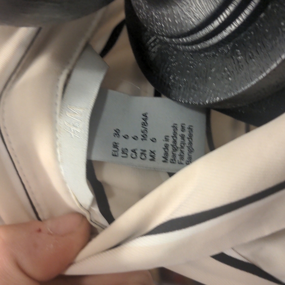 H&M - Picture 6 of 7